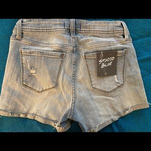 Studio Blue denim shorts - size 27